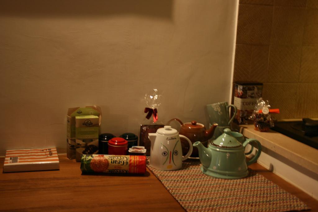 Piazzetta Santa Barbara Apartment Bari Room photo